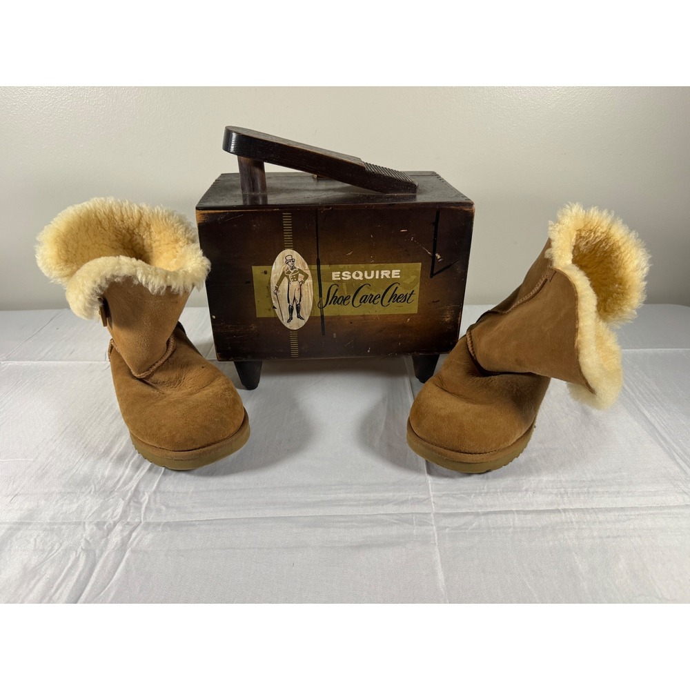 UGG Australia Bailey Button 5803 Chestnut Suede Shearling Boots Womens 7